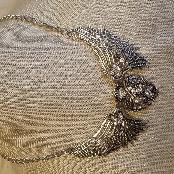 WINGS HEART RHINESTONE NECKLACE AND EARRING SET - Picture 3 of 7